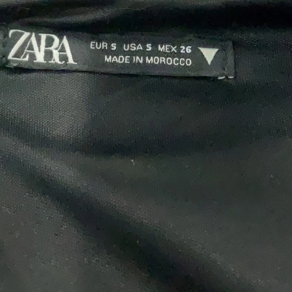 Zara Black And White Houndstooth Cropped Blazer - Picture 9 of 9